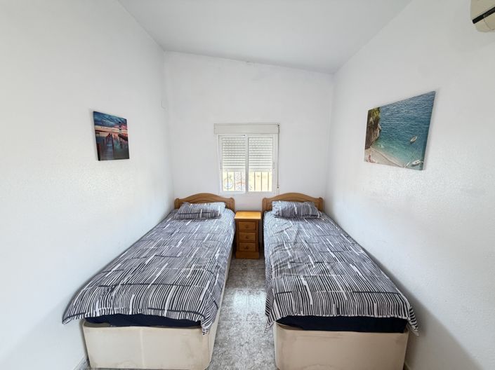 Image No.10-4 Bed Villa for sale