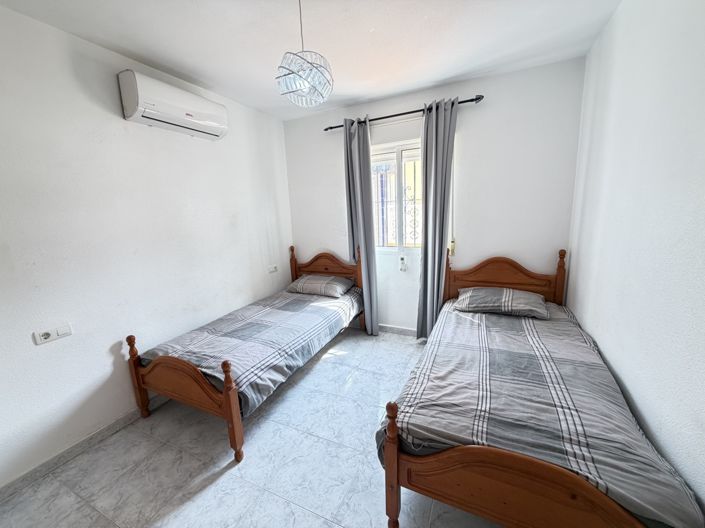 Image No.5-4 Bed Villa for sale