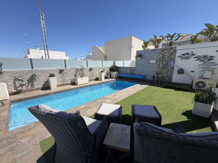 Image No.29-3 Bed Villa for sale