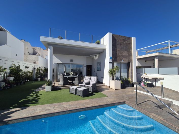 Image No.33-3 Bed Villa for sale