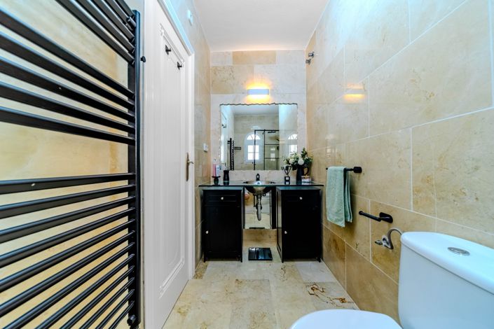 Image No.38-3 Bed Villa for sale