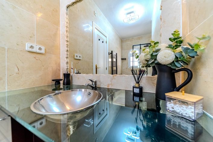 Image No.40-3 Bed Villa for sale