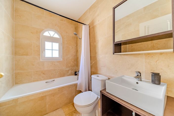 Image No.43-3 Bed Villa for sale