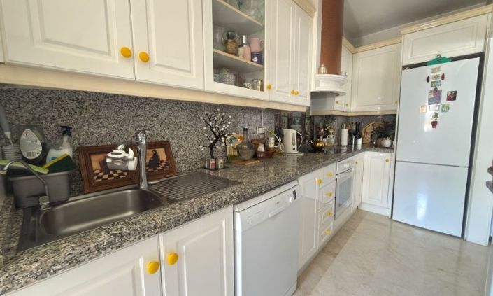 Image No.31-3 Bed Apartment for sale