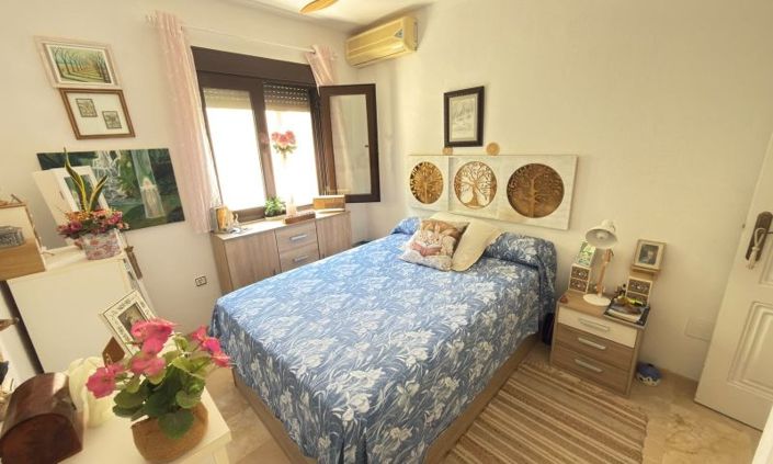 Image No.40-3 Bed Apartment for sale