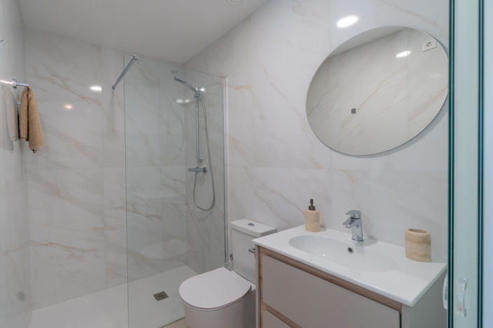 Image No.9-2 Bed Apartment for sale