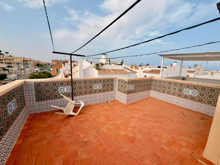 Image No.26-3 Bed Townhouse for sale