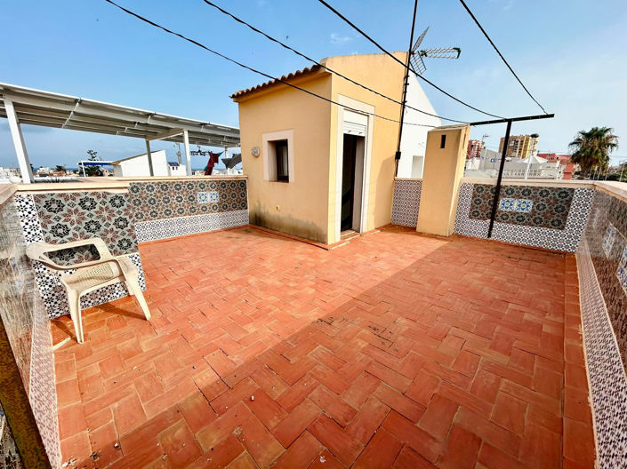 Image No.27-3 Bed Townhouse for sale