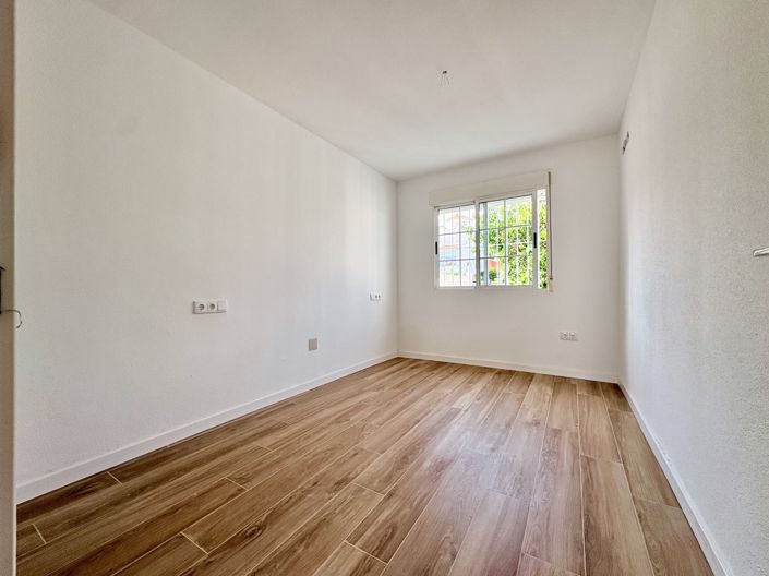 Image No.23-4 Bed Property for sale