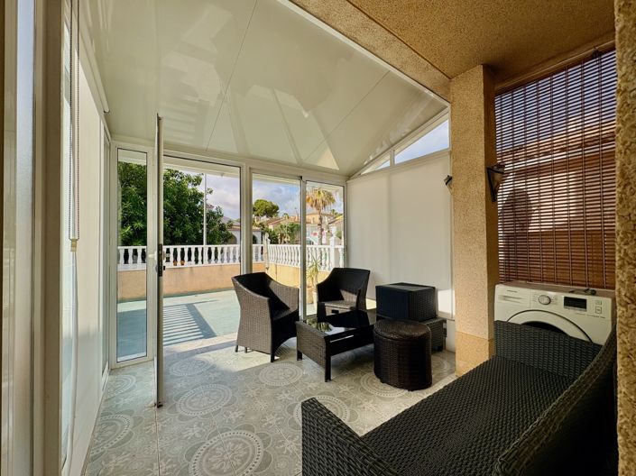 Image No.24-4 Bed Property for sale
