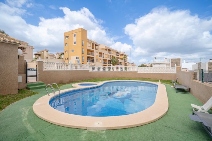Image No.39-Villa de 4 chambres à vendre à Orihuela Costa