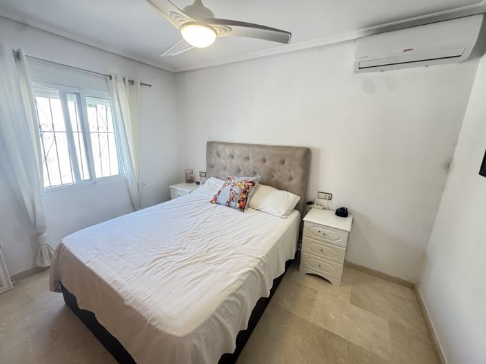 Image No.12-5 Bed Villa for sale