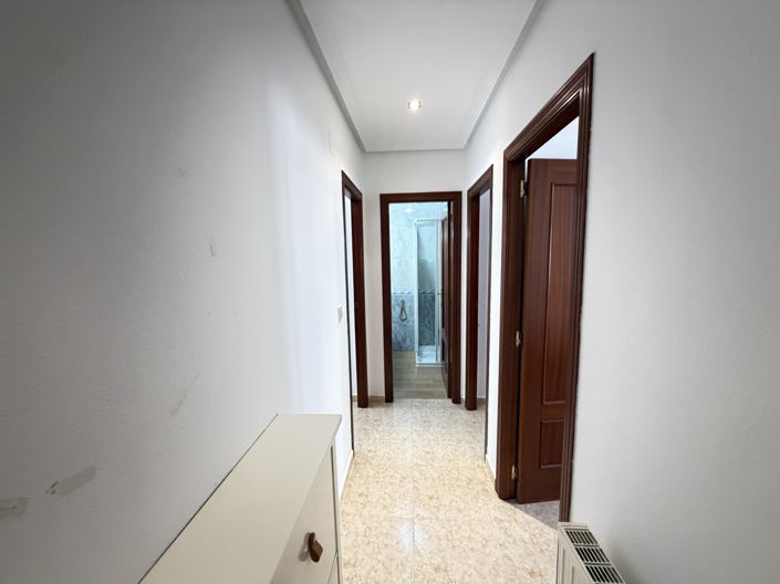 Image No.7-3 Bed Apartment for sale