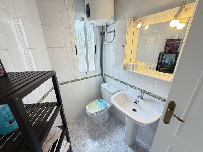 Image No.10-1 Bed Apartment for sale