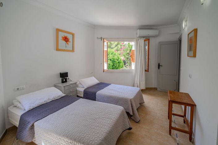 Image No.34-4 Bed Villa for sale