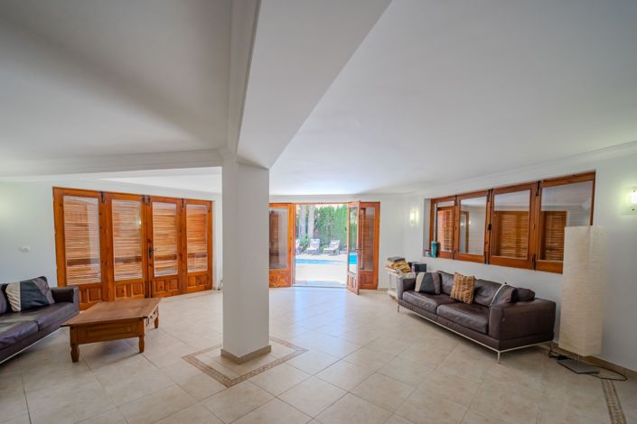 Image No.41-4 Bed Villa for sale