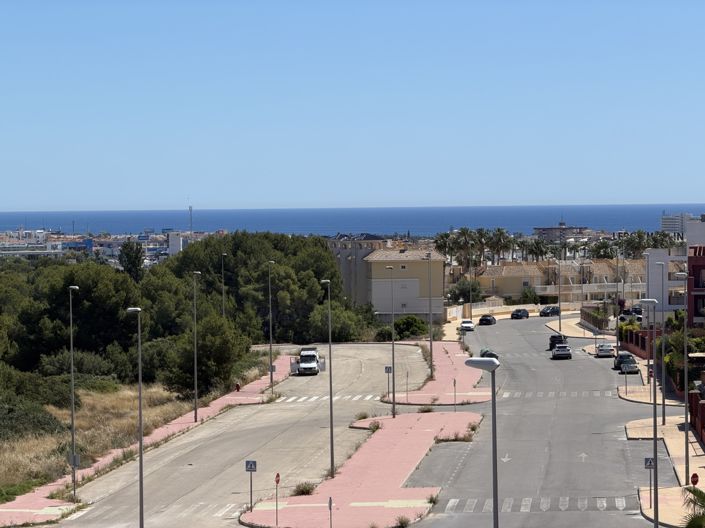 Image No.20-2 Bed Apartment for sale