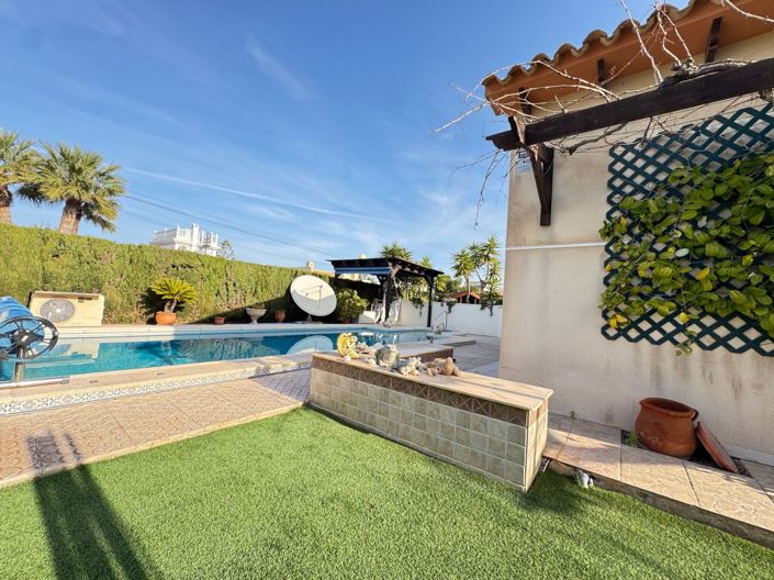 Image No.26-3 Bed Villa for sale