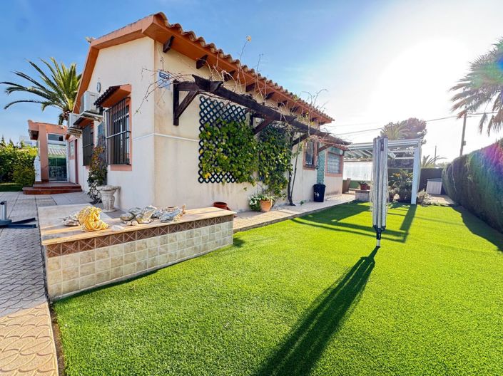 Image No.27-3 Bed Villa for sale