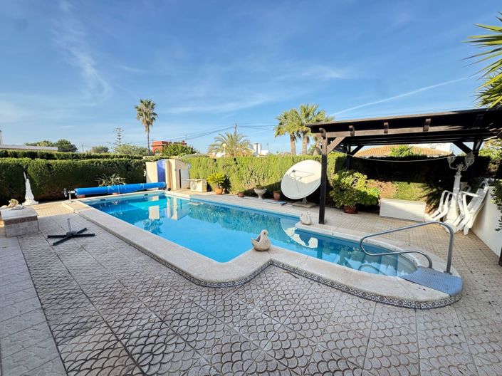 Image No.28-3 Bed Villa for sale