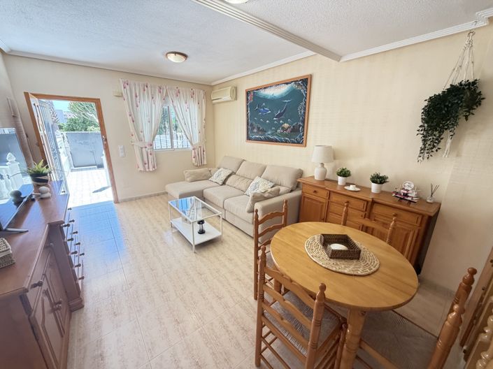 Image No.6-3 Bed Townhouse for sale