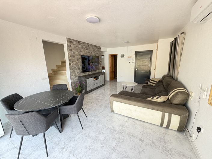 Image No.2-4 Bed Villa for sale
