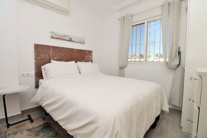 Image No.18-2 Bed Apartment for sale