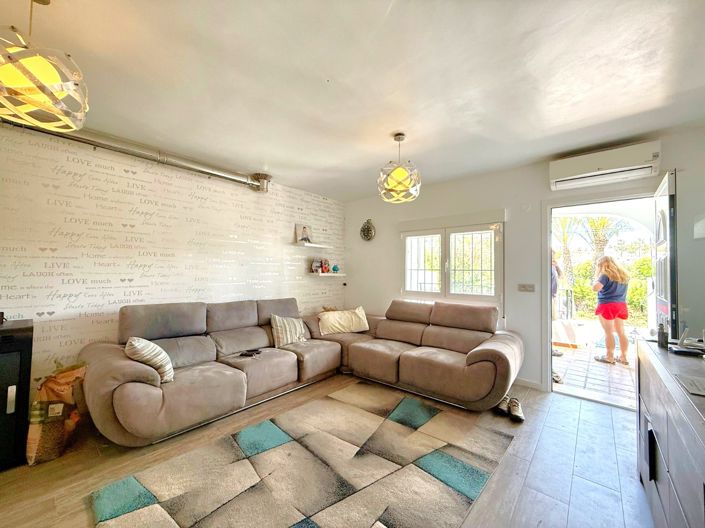 Image No.3-3 Bed Townhouse for sale