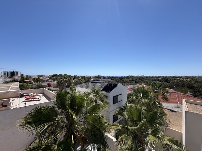 Image No.32-4 Bed Villa for sale