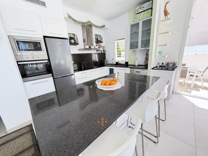 Image No.6-4 Bed Villa for sale