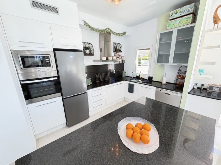 Image No.7-4 Bed Villa for sale