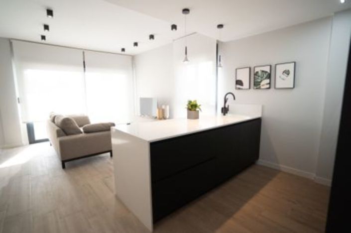 Image No.20-3 Bed Apartment for sale