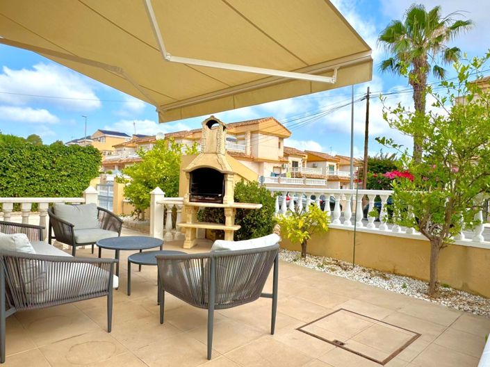 Image No.8-Villa de 3 chambres à vendre à Orihuela Costa