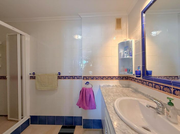 Image No.11-2 Bed Apartment for sale