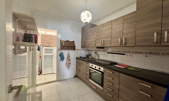 Image No.17-3 Bed Apartment for sale
