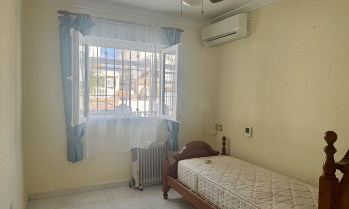 Image No.18-3 Bed Apartment for sale