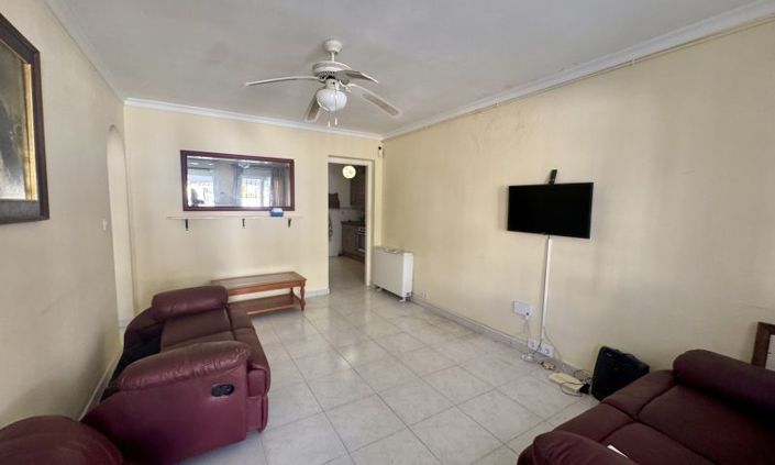 Image No.19-3 Bed Apartment for sale