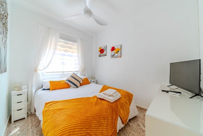 Image No.18-2 Bed Townhouse for sale