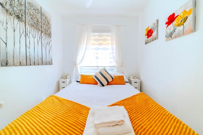 Image No.19-2 Bed Townhouse for sale