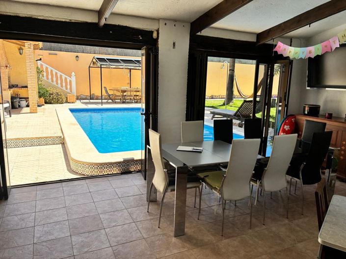 Image No.10-4 Bed Villa for sale