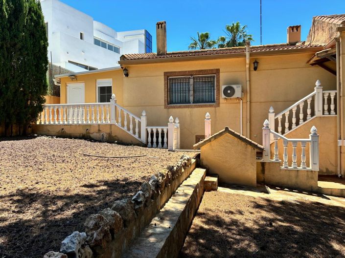 Image No.39-4 Bed Villa for sale