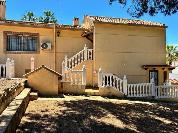 Image No.40-4 Bed Villa for sale