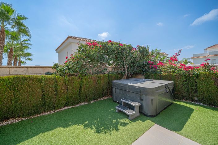 Image No.43-3 Bed Villa for sale