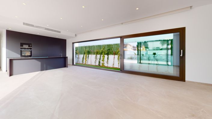 Image No.26-3 Bed Villa for sale