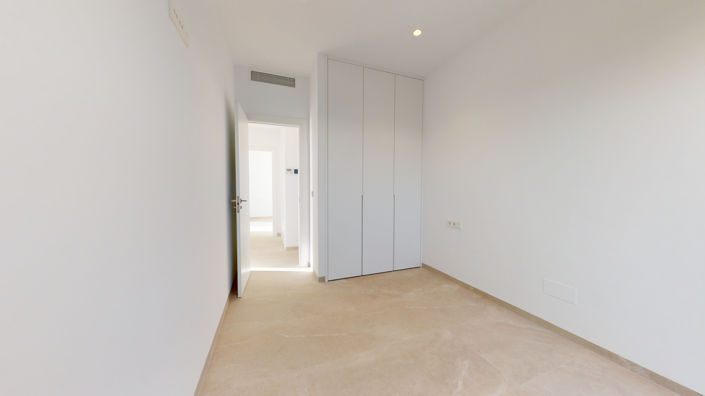 Image No.32-3 Bed Villa for sale