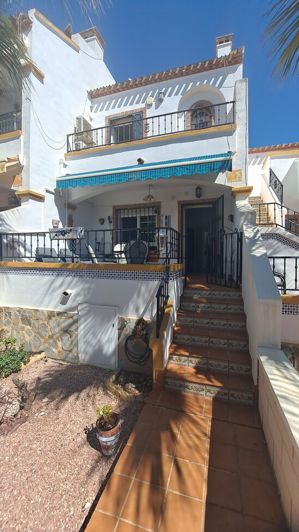 Image No.31-2 Bed Townhouse for sale