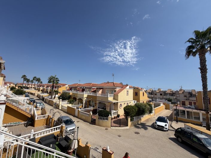 Image No.23-3 Bed Apartment for sale