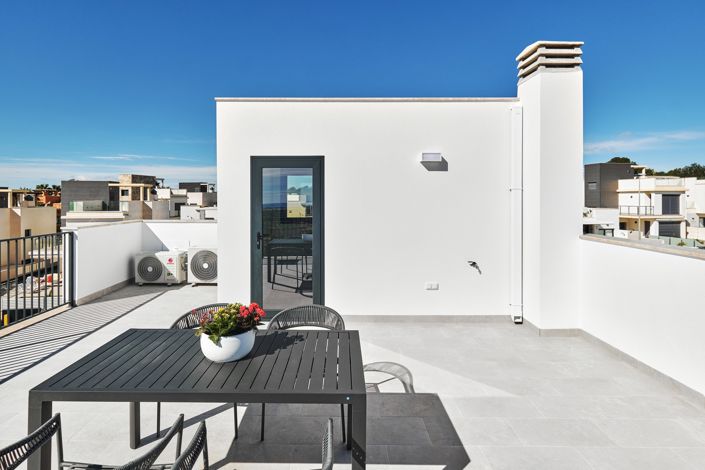 Image No.18-3 Bed Villa for sale