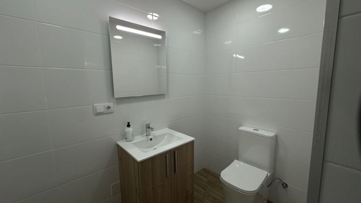 Image No.11-1 Bed Apartment for sale