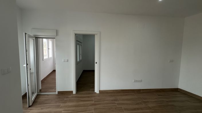 Image No.18-1 Bed Apartment for sale